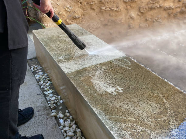 Best Commercial Pressure Washing  in East Riverdale, MD